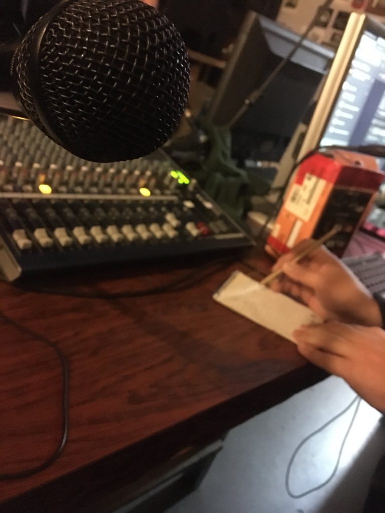 Ηχογράφηση εκπομπής στον 98FM