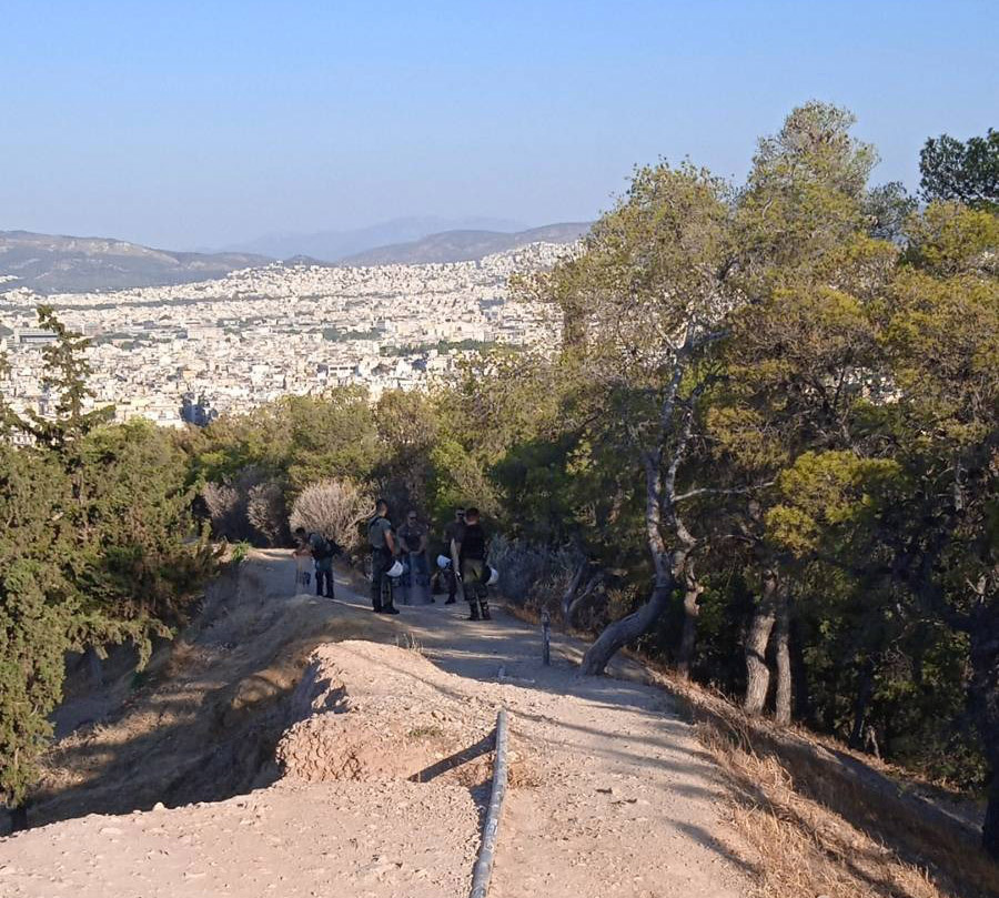 ΜΑΤ ΚΑΙ ΜΗΧΑΝΙΚΟΙ ΣΤΟ ΛΟΦΟ ΣΤΡΕΦΗ (3η ΜΕΡΑ)