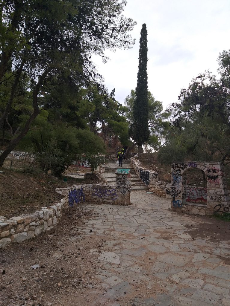 Ενημερώσεις και φωτογραφίες από το Κατεχόμενο Λόφο Στρέφη
