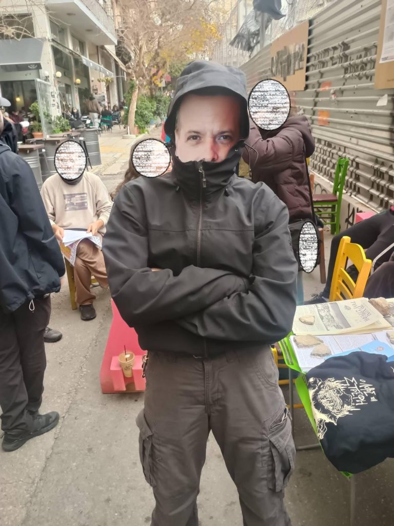 ΚΥΡΙΑΚΗ 15 ΦΛΕΒΑΡΗ: ΤΡΑΓΟΥΔΙΑ ΚΑΙ ΠΑΡΑΤΡΑΓΟΥΔΑ ΣΤΗΝ ΠΛΑΤΕΙΑ ΕΞΑΡΧΕΙΩΝ